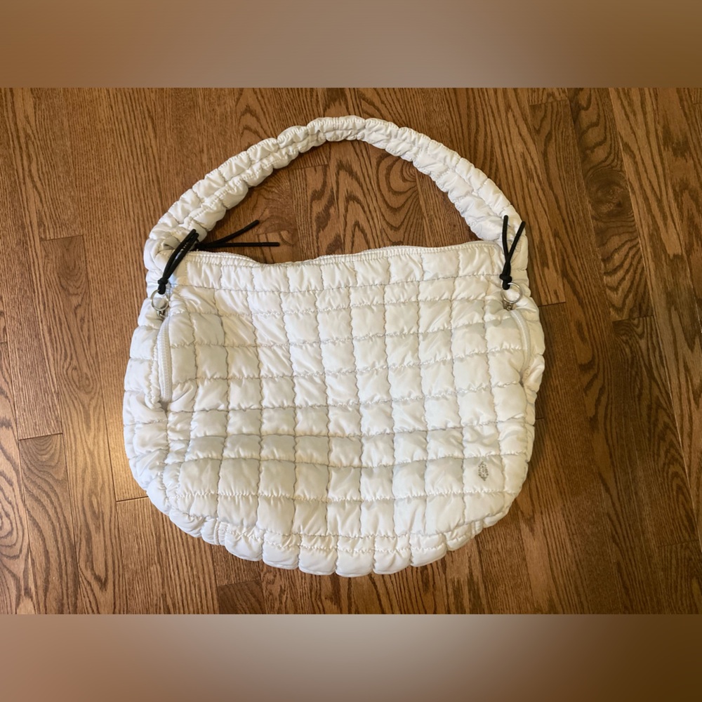 Free People quilted carry all bag, perfect condition - Picture 3 of 11